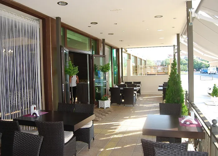 Hotel Plaza 3*