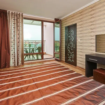 Central Plaza Hotel