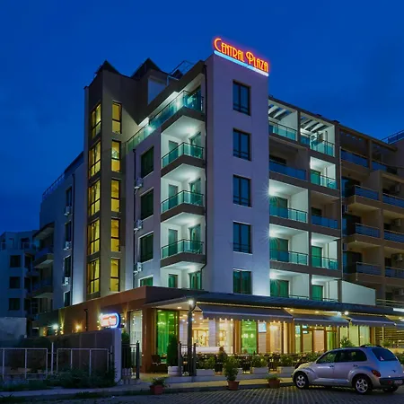 Plaza 3* بوموري