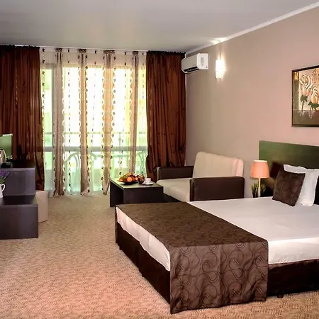 Central Plaza Hotel